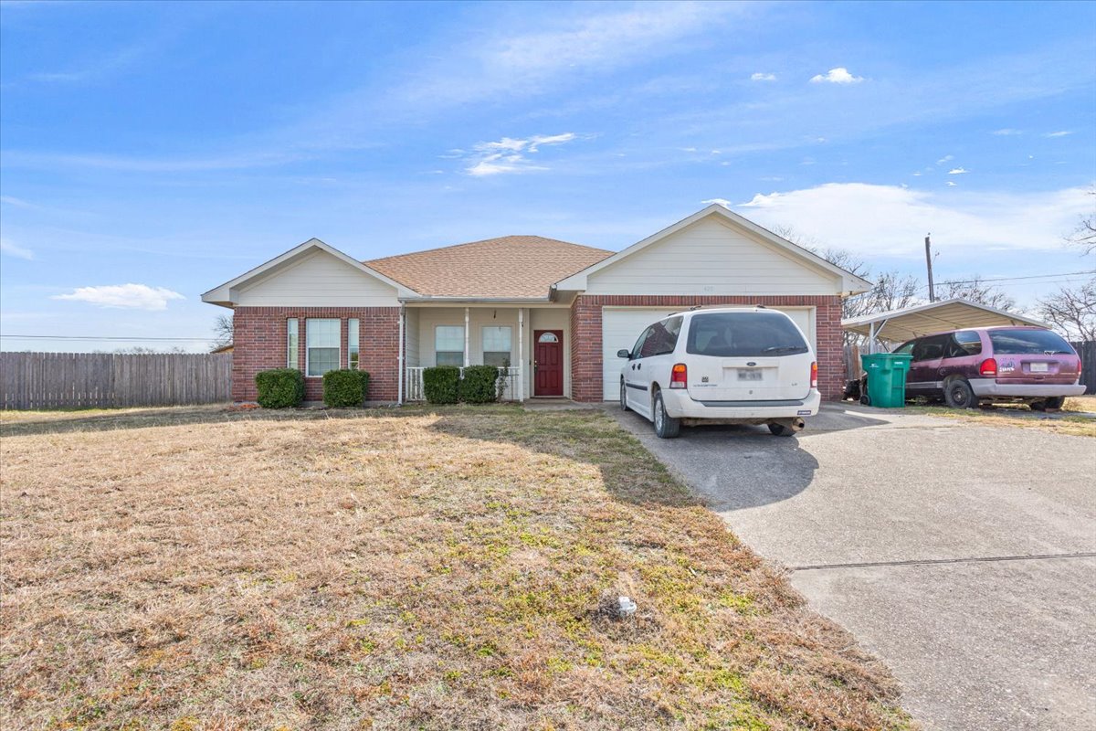 Spacious Living, a Backyard Built for Enjoyment, and Paid-Off Solar Panels,